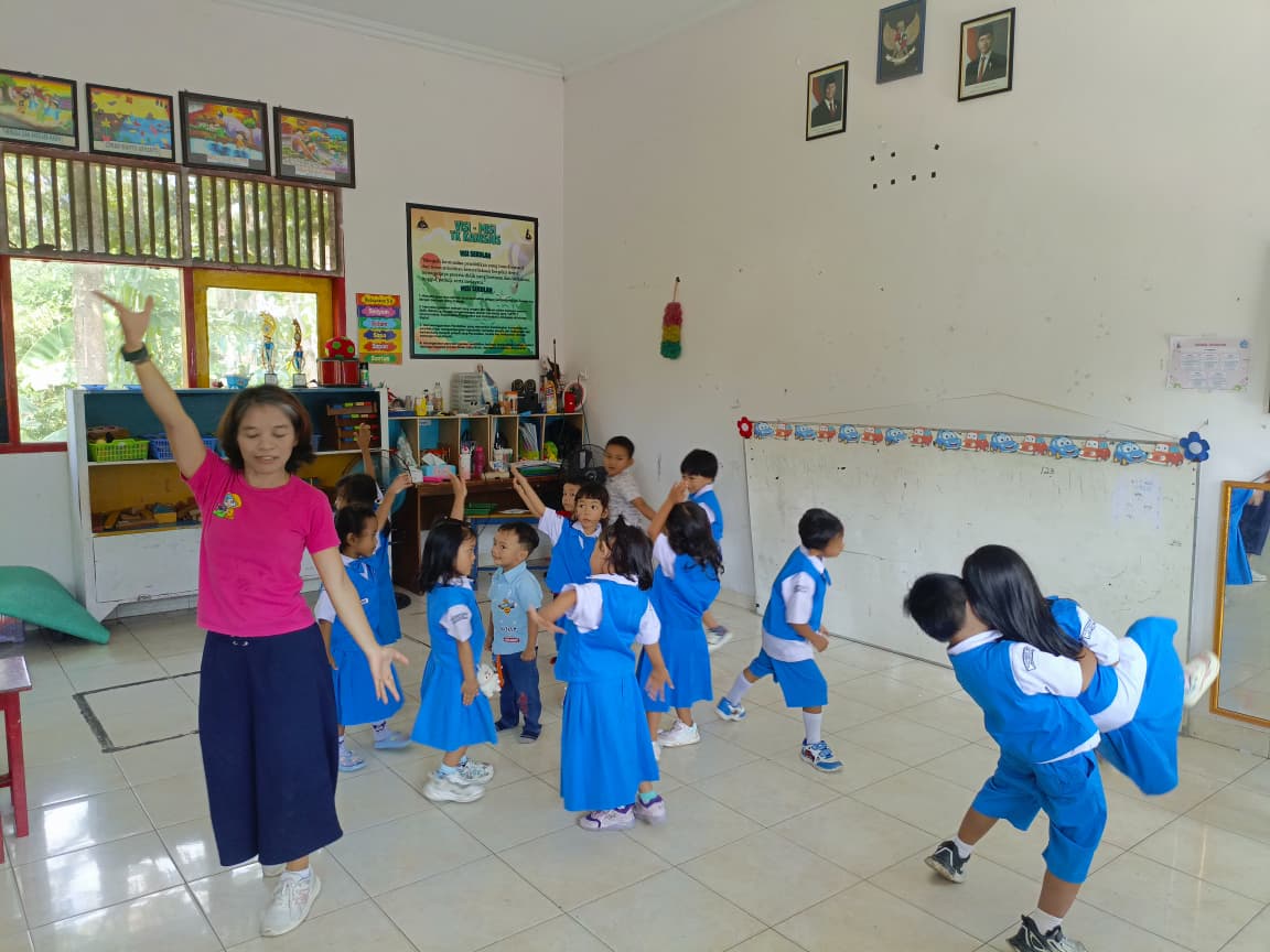 Menari